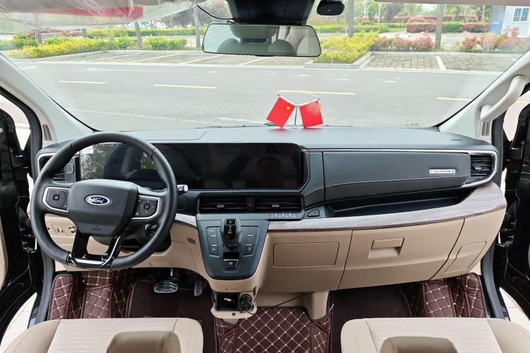 Used Ford Tourneo Custom 2023 2.0T Automatic Comfort Edition Interior 4
