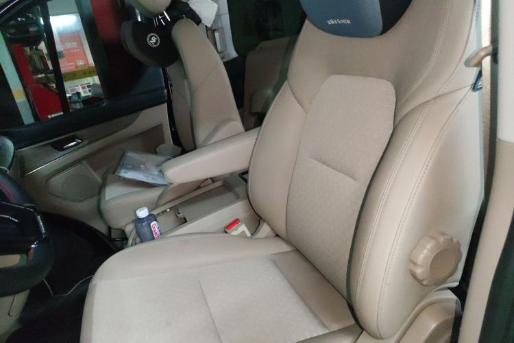 Used Ford Tourneo Custom 2023 2.0T Automatic Comfort Edition Left Front Seat