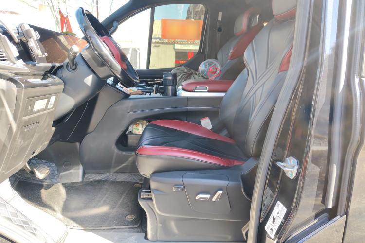 Used Ford Tourneo Custom 2023 2.0T Automatic Comfort Edition Left Front Seat