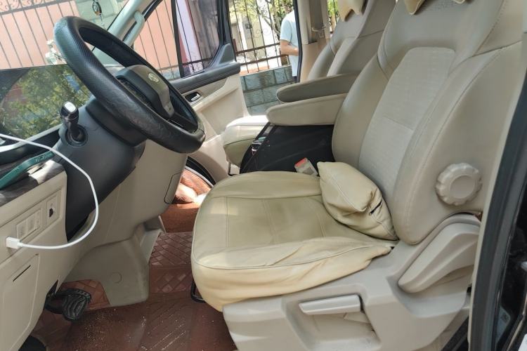 Used Ford Tourneo Custom 2023 2.0T Automatic Comfort Edition Left Front Seat