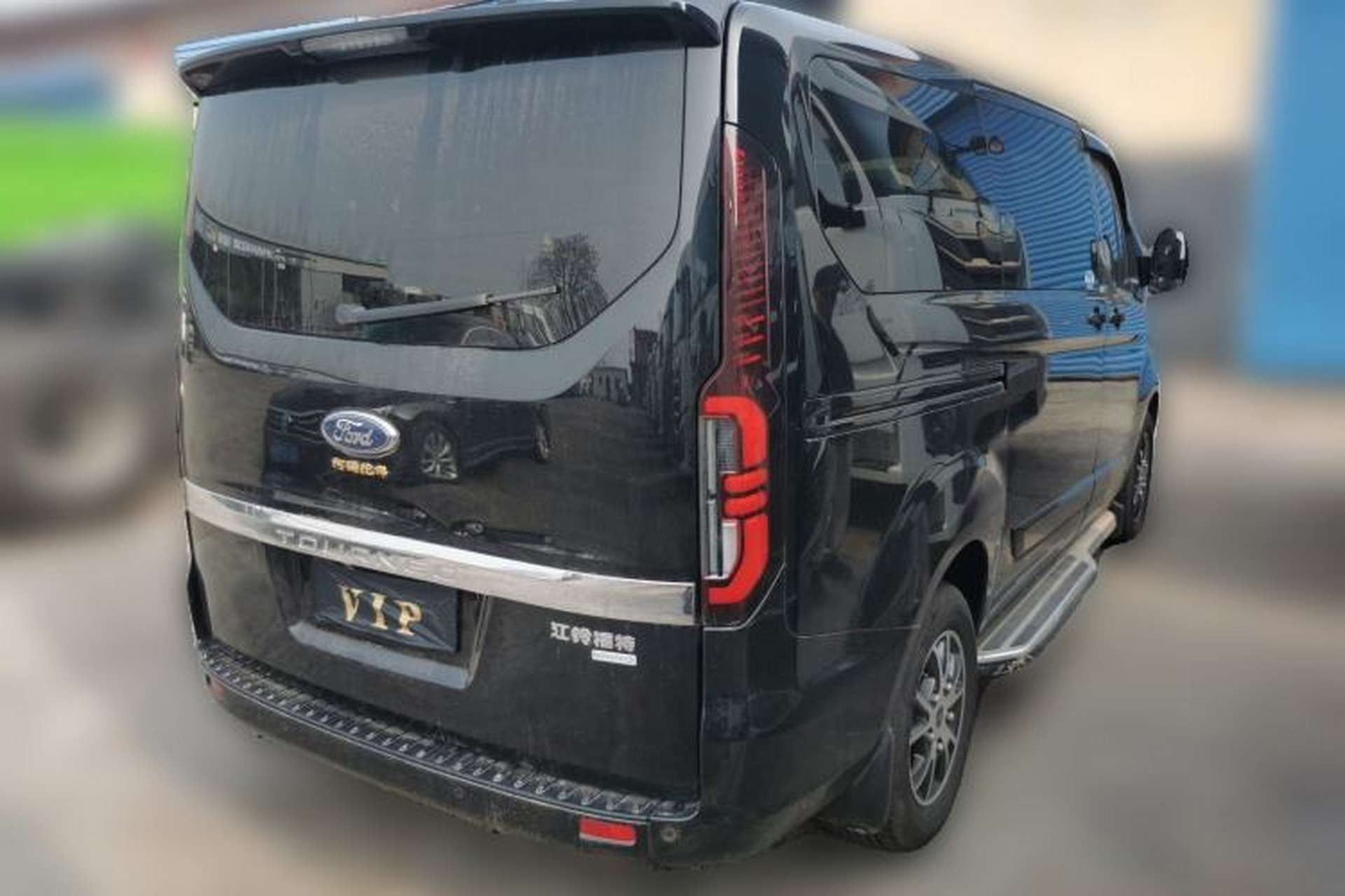 Used Ford Tourneo Custom 2023 2.0T Automatic Comfort Edition Rear Right 45 Deg