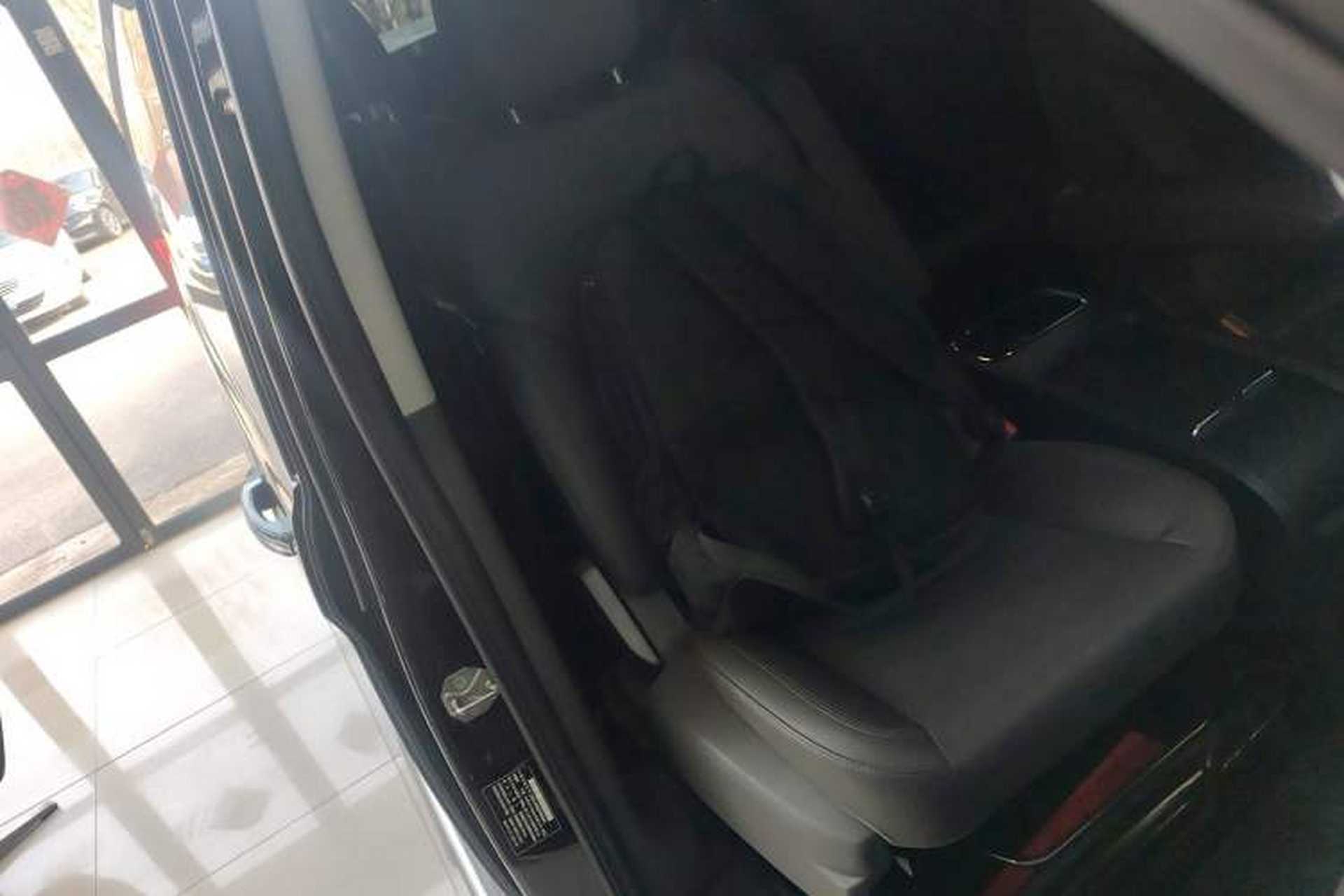 Used Ford Tourneo Custom 2023 2.0T Automatic Prestige Edition Right Front Seat