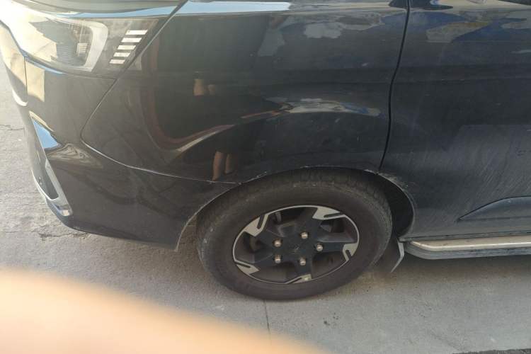 Used Ford Tourneo Custom 2023 2.0T Automatic Prestige Edition Right Front Wheel Hub