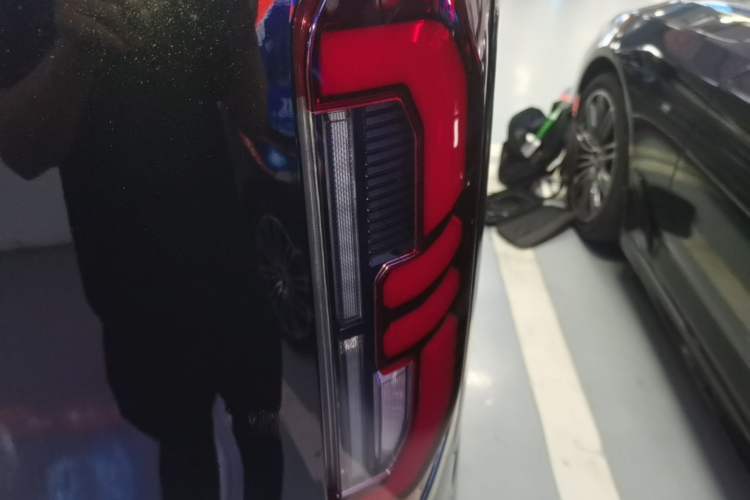 Used Ford Tourneo Custom 2023 2.0T Automatic Comfort Edition Right Rear Taillight