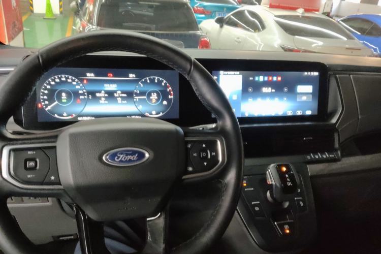 Used Ford Tourneo Custom 2023 2.0T Automatic Prestige Edition Steering Wheel