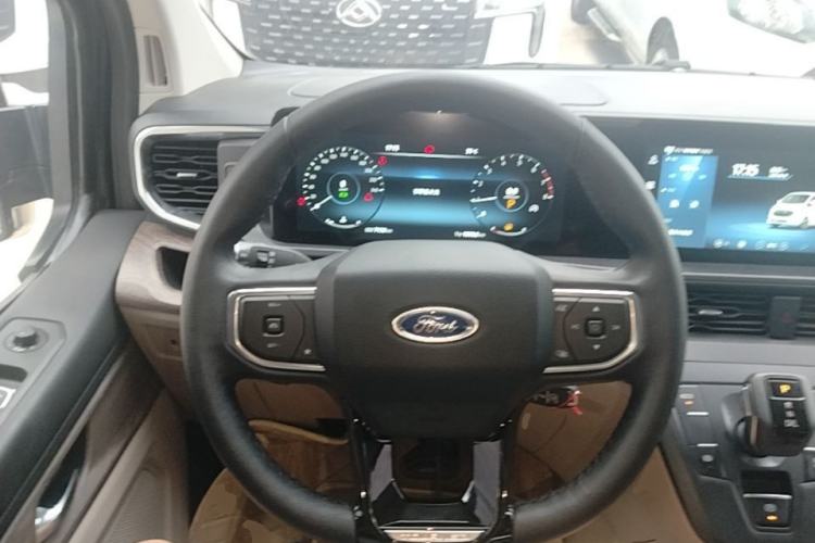 Used Ford Tourneo Custom 2023 2.0T Automatic Comfort Edition Steering Wheel