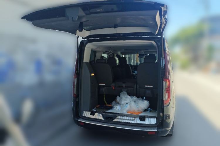 Used Ford Tourneo Custom 2023 2.0T Automatic Prestige Edition Trunk