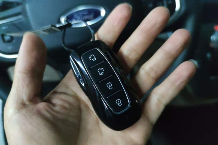 Used Ford Tourneo Custom 2023 2.0T Automatic Comfort Edition Vehicle Key