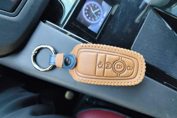 Used Ford Tourneo Custom 2023 2.0T Automatic Comfort Edition Vehicle Key