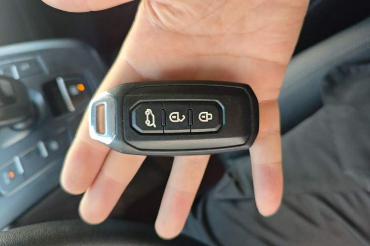 Used Ford Tourneo Custom 2023 2.0T Automatic Prestige Edition Vehicle Key