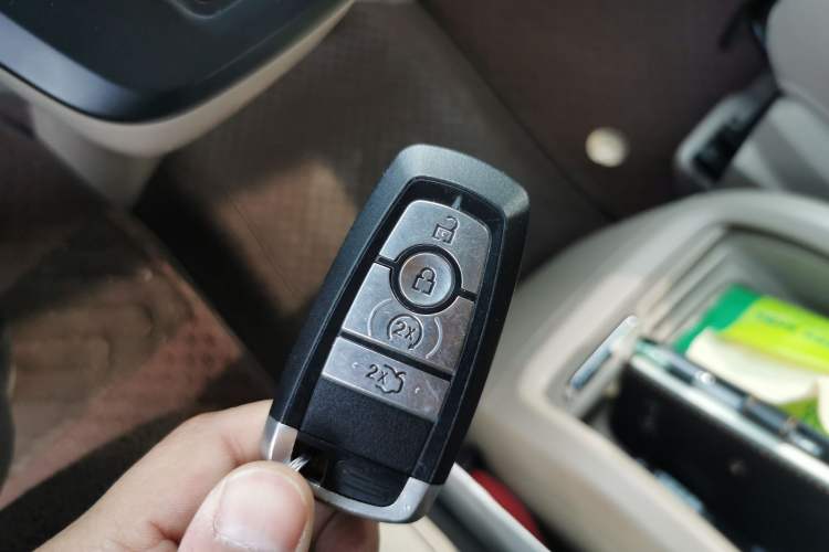 Used Ford Tourneo Custom 2023 2.0T Automatic Comfort Edition Vehicle Key