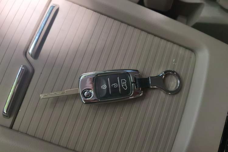 Used Ford Tourneo Custom 2023 2.0T Automatic Comfort Edition Vehicle Key