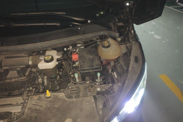 Used Ford Tourneo Custom  Engine Bay Left