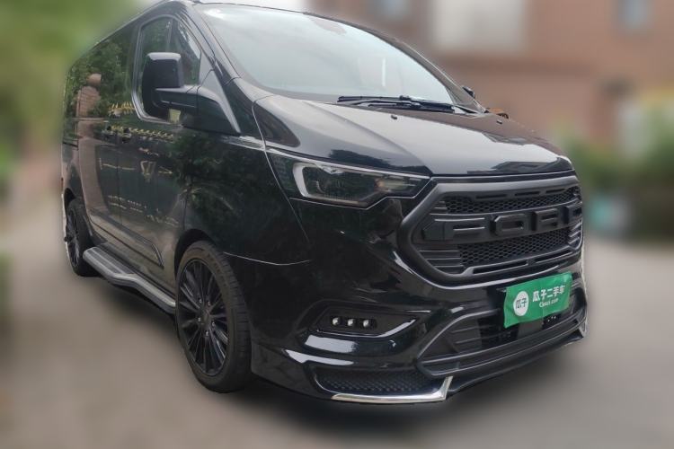 Used Ford Tourneo Custom  Front Right 45 Deg
