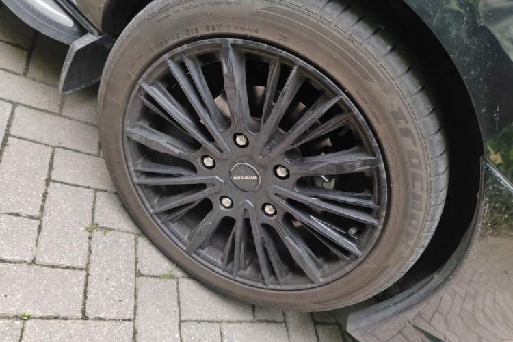 Used Ford Tourneo Custom  Right Front Wheel Hub
