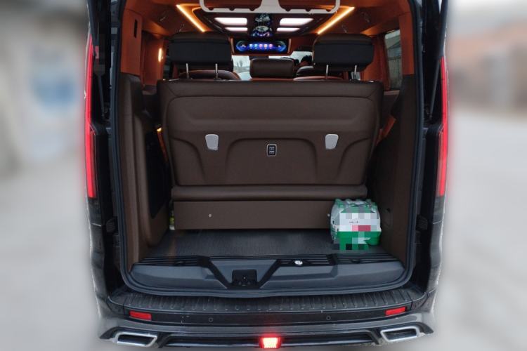 Used Ford Tourneo Custom 2024 2.0T Automatic Prestige Plus Edition Trunk