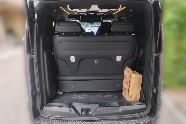 Used Ford Tourneo Custom  Trunk