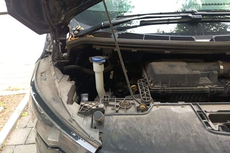 Used Ford Tourneo Custom  Engine Bay Right
