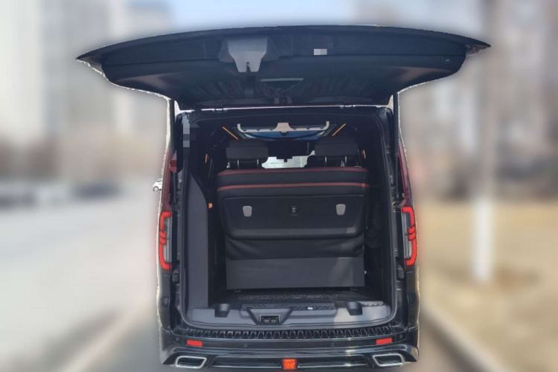 Used Ford Tourneo Custom  Trunk
