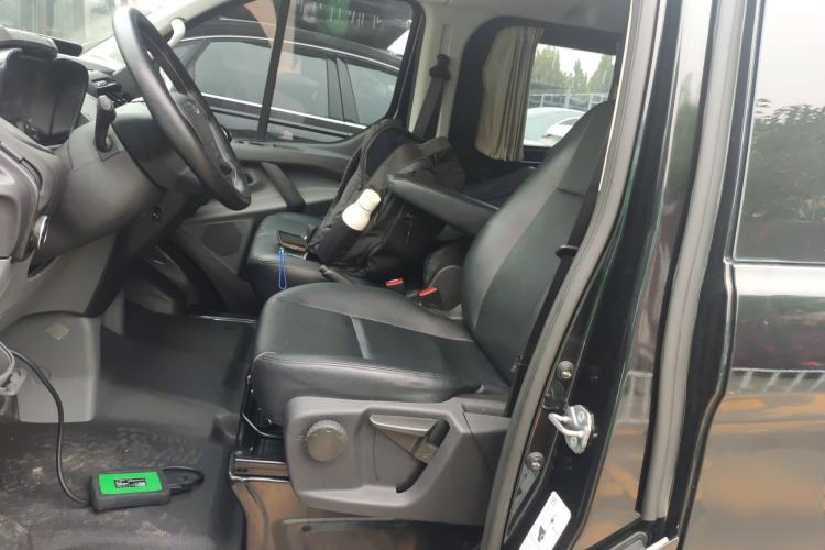 Used Ford Transit 2019 2.0T Diesel Multi-Purpose Commercial Vehicle Short Wheelbase Low Roof 6-Seater China VI Standard Left Front Seat