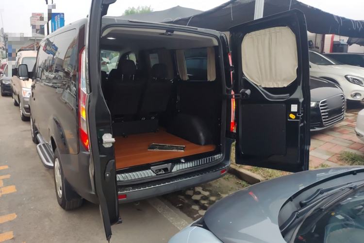 Used Ford Transit 2019 2.0T Diesel Multi-Purpose Commercial Vehicle Short Wheelbase Low Roof 6-Seater China VI Standard Trunk