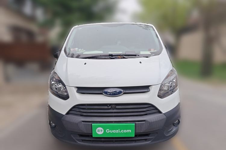 Used Ford Transit 2020 2.0T Gasoline Multi-Function Commercial Vehicle Mid-Drive Low-Roof Design with Dual Rear Doors Meeting China VI Emission Standards Front