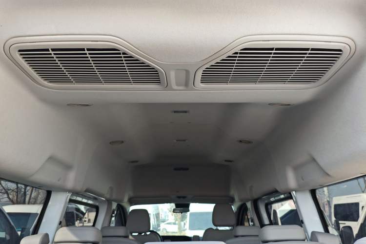 Used Ford Transit 2023 2.0T Diesel Manual Commercial & Travel Version Mid-axle Medium Roof 7/8/9-Seater Headliner
