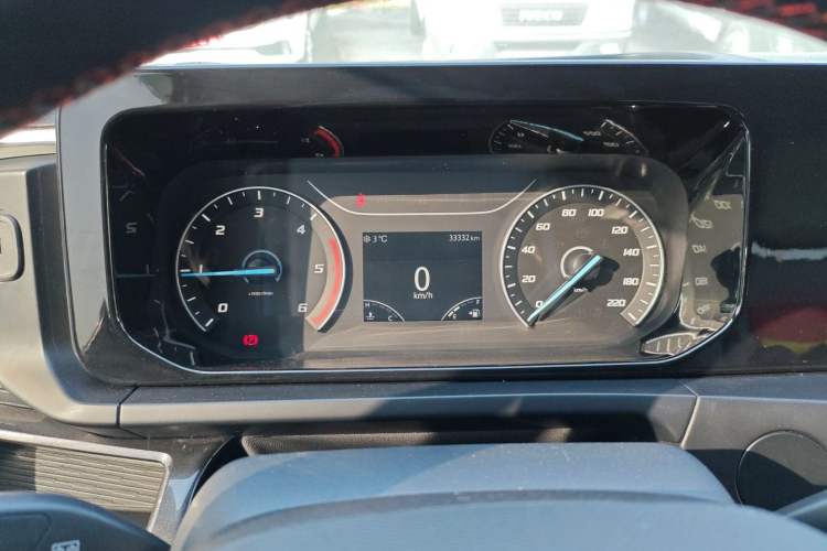 Used Ford Transit 2023 2.0T Diesel Manual Commercial & Travel Version Mid-axle Medium Roof 7/8/9-Seater Instrument Cluster