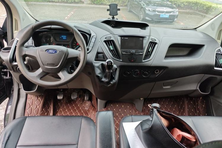 Used Ford Transit 2017 2.0T Diesel Multi-Purpose Commercial Vehicle Short Wheelbase Low Roof China V Standard Center Console