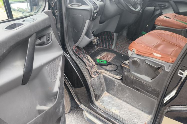 Used Ford Transit 2017 2.0T Gasoline Automatic Multi-Function Commercial Vehicle Mid-Drive Mid-Roof China V-standard Driver Seat