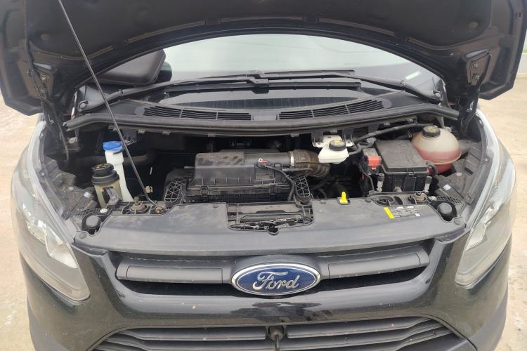 Used Ford Transit 2017 2.0T Diesel Multi-Purpose Commercial Vehicle Short Wheelbase Low Roof China V Standard Engine Bay