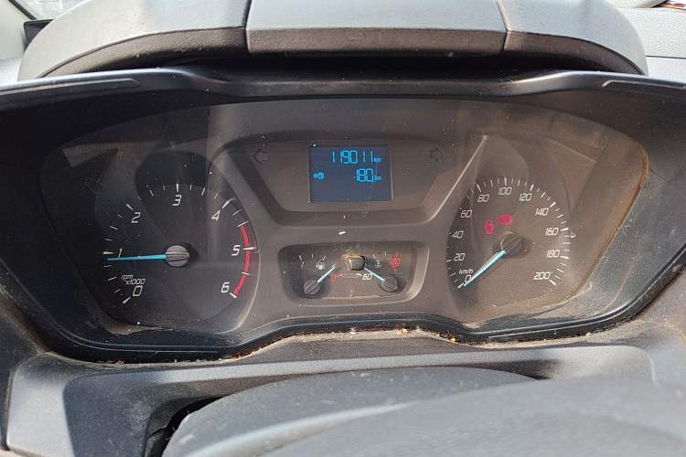 Used Ford Transit 2017 2.0T Diesel Multi-Purpose Commercial Vehicle Short Wheelbase Low Roof China V Standard Instrument Cluster