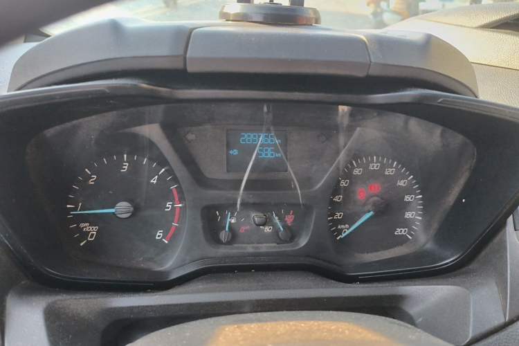 Used Ford Transit 2017 2.0T Diesel Multi-Function Commercial Vehicle Mid-Drive Mid-Roof China V Standard Instrument Cluster
