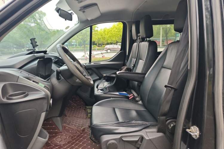 Used Ford Transit 2017 2.0T Diesel Multi-Purpose Commercial Vehicle Short Wheelbase Low Roof China V Standard Left Front Seat