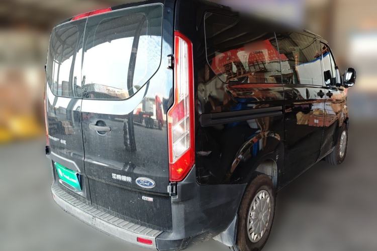 Used Ford Transit 2017 2.0T Diesel Multi-Purpose Commercial Vehicle Short Wheelbase Low Roof China V Standard Rear Right 45 Deg