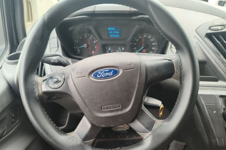 Used Ford Transit 2017 2.0T Gasoline Automatic Multi-Function Commercial Vehicle Mid-Drive Mid-Roof China V-standard Steering Wheel