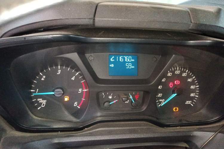 Used Ford Transit 2017 2.0T Diesel Multi-Purpose Commercial Vehicle Short Wheelbase Low Roof China V Standard Odometer Close Up
