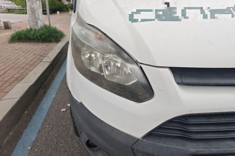 Used Ford Transit 2017 2.0T Diesel Van Short Wheelbase Low Roof China V Standard Right Front Headlight