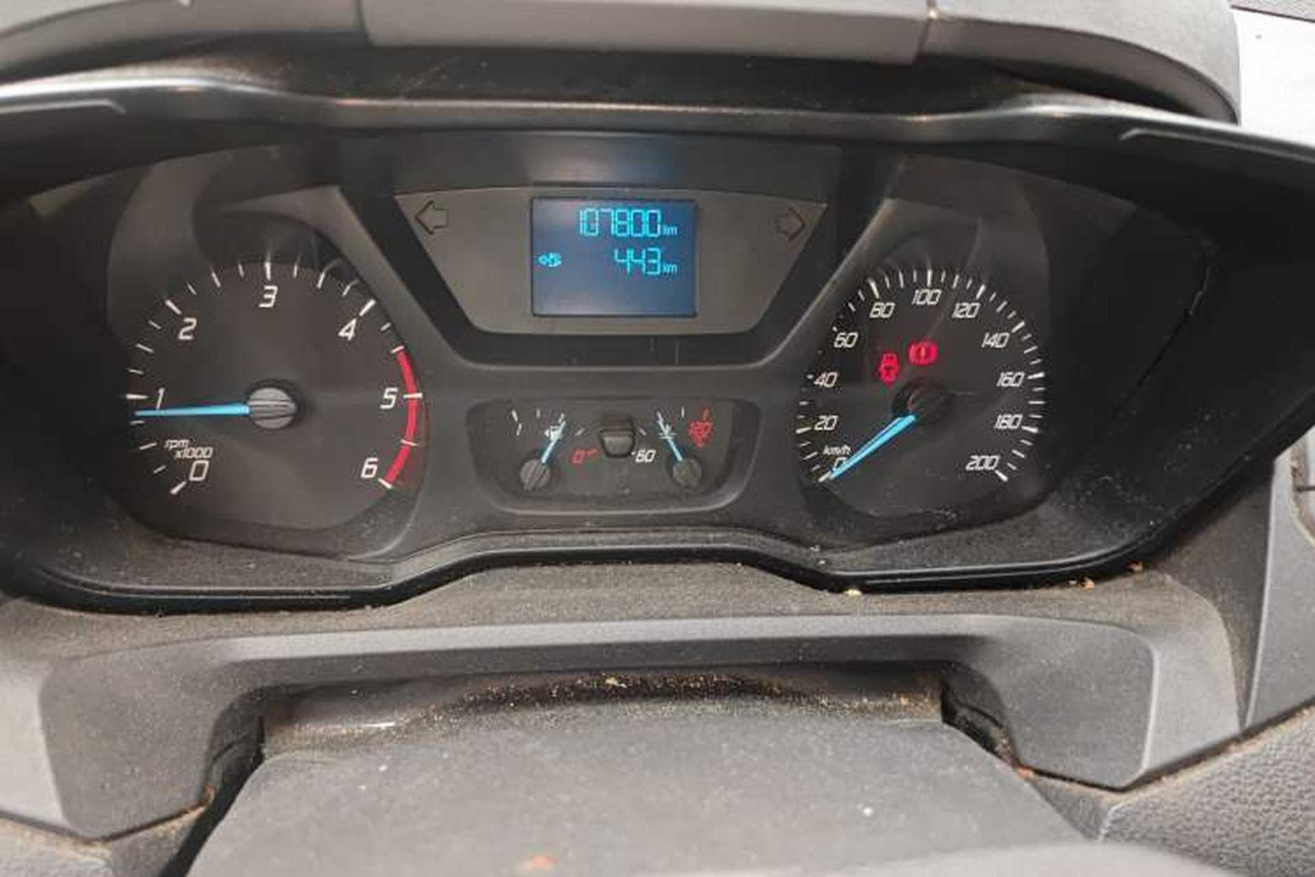 Used Ford Transit 2017 2.0T Diesel Multi-Purpose Commercial Vehicle Short Wheelbase Low Roof China V Standard Instrument Cluster
