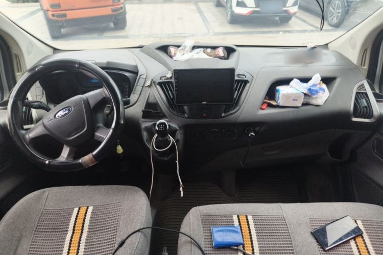 Used Ford Transit 2017 2.0T Diesel Multi-Function Commercial Vehicle Mid-Drive Mid-Roof China V Standard Center Console