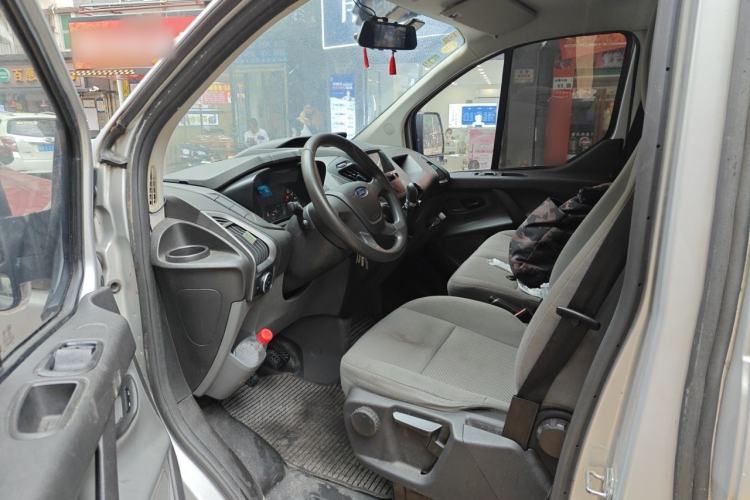 Used Ford Transit 2017 2.0T Diesel Multi-Purpose Commercial Vehicle Short Wheelbase Low Roof China V Standard Driver Seat