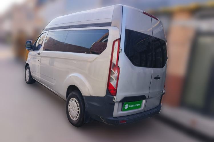 Used Ford Transit 2017 2.0T Diesel Multi-Purpose Commercial Vehicle Mid-Drive Mid-Roof China IV Standard Exterior 3