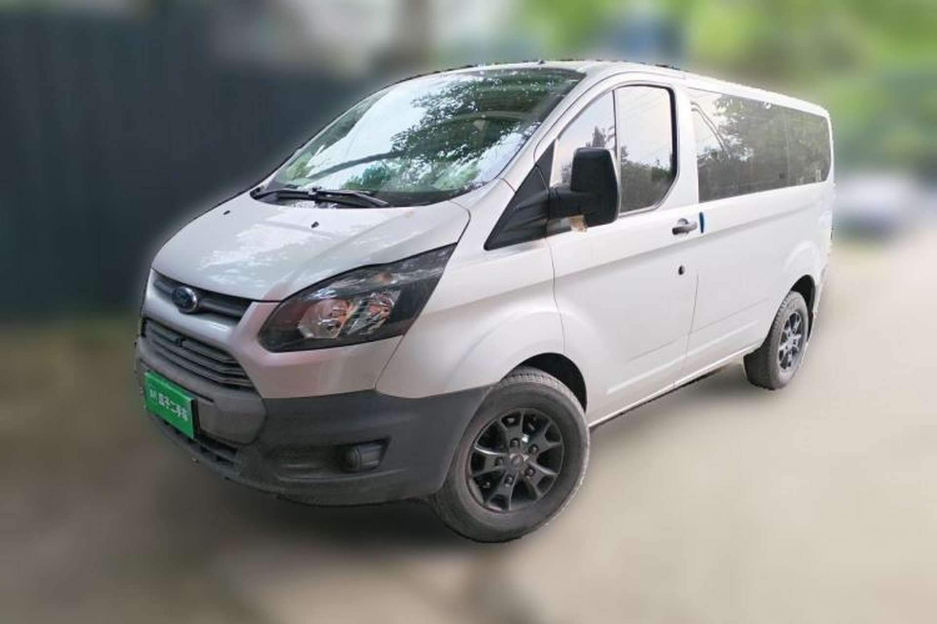 Used Ford Transit 2017 2.0T Diesel Multi-Purpose Commercial Vehicle Short Wheelbase Low Roof China V Standard Front Left 45 Deg