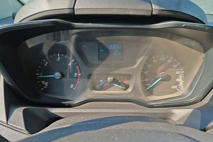 Used Ford Transit 2017 2.0T Diesel Multi-Function Commercial Vehicle Mid-Drive Mid-Roof China V Standard Instrument Cluster