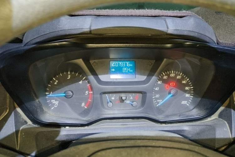 Used Ford Transit 2017 2.0T Diesel Multi-Purpose Commercial Vehicle Short Wheelbase Low Roof China V Standard Instrument Cluster