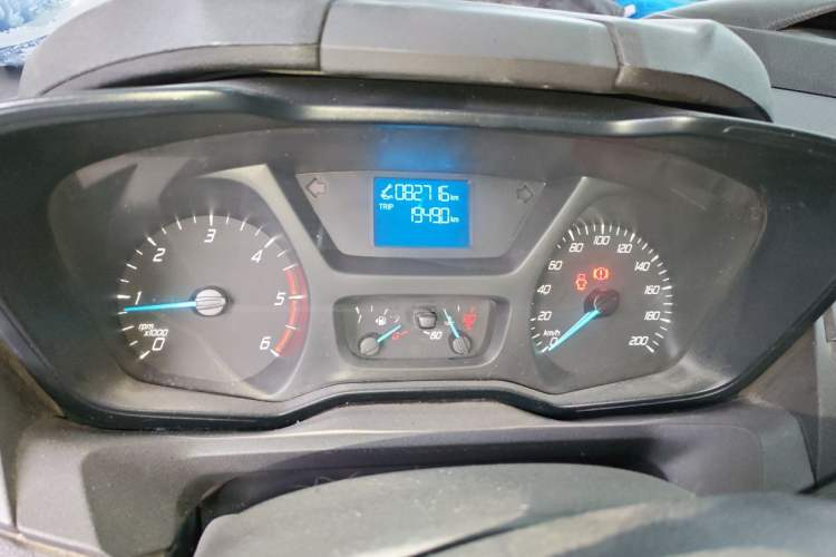 Used Ford Transit 2017 2.0T Diesel Multi-Purpose Commercial Vehicle Short Wheelbase Low Roof China V Standard Instrument Cluster
