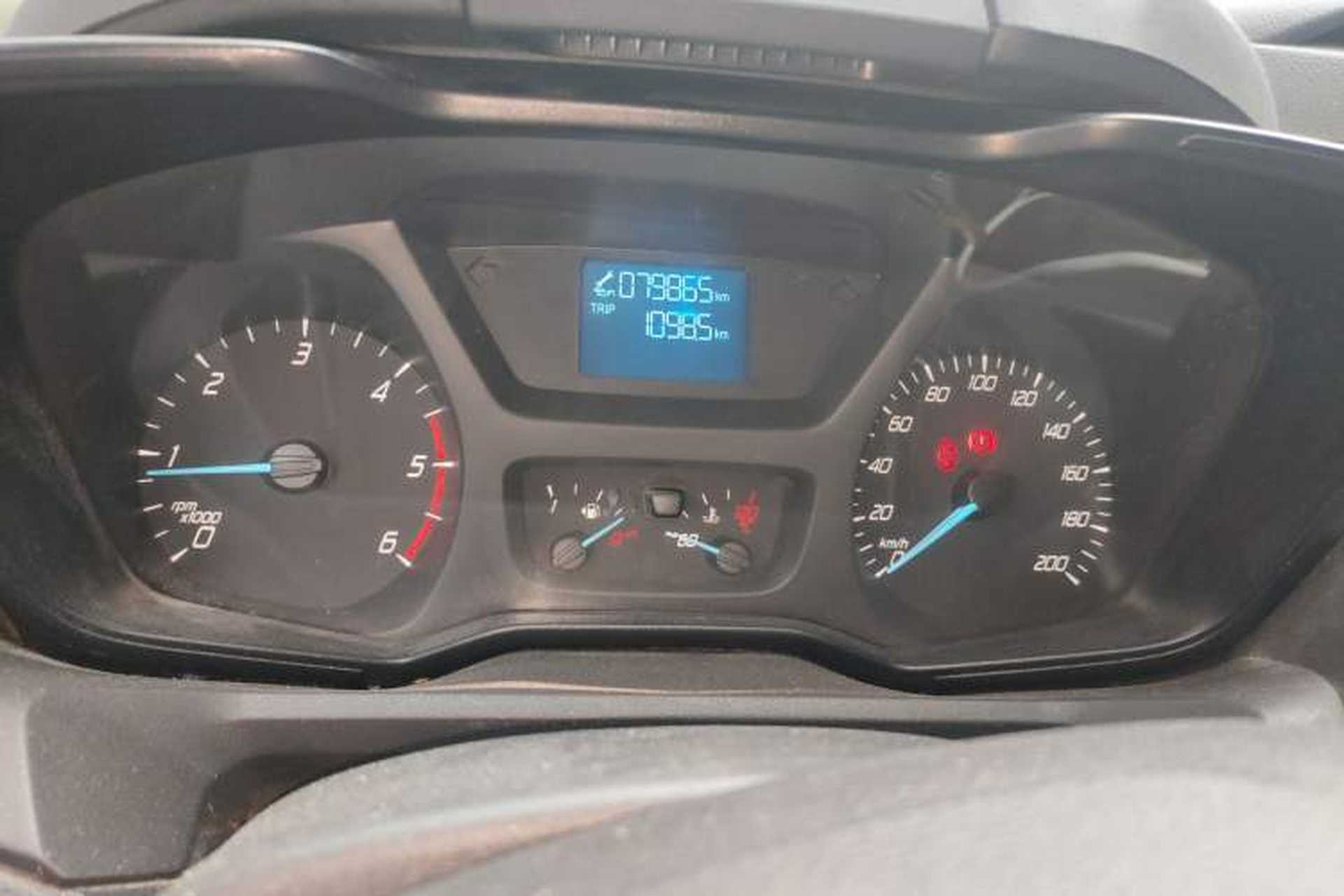 Used Ford Transit 2017 2.0T Diesel Multi-Purpose Commercial Vehicle Short Wheelbase Low Roof China V Standard Instrument Cluster