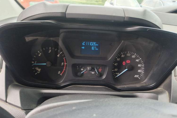 Used Ford Transit 2017 2.0T Diesel Multi-Function Commercial Vehicle Mid-Drive Mid-Roof China V Standard Instrument Cluster
