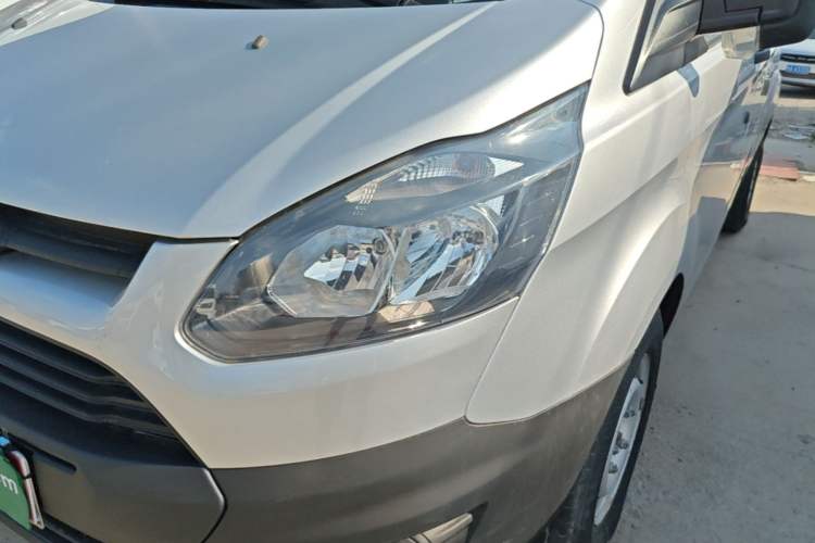 Used Ford Transit 2017 2.0T Diesel Multi-Function Commercial Vehicle Mid-Drive Mid-Roof China V Standard Left Front Headlight