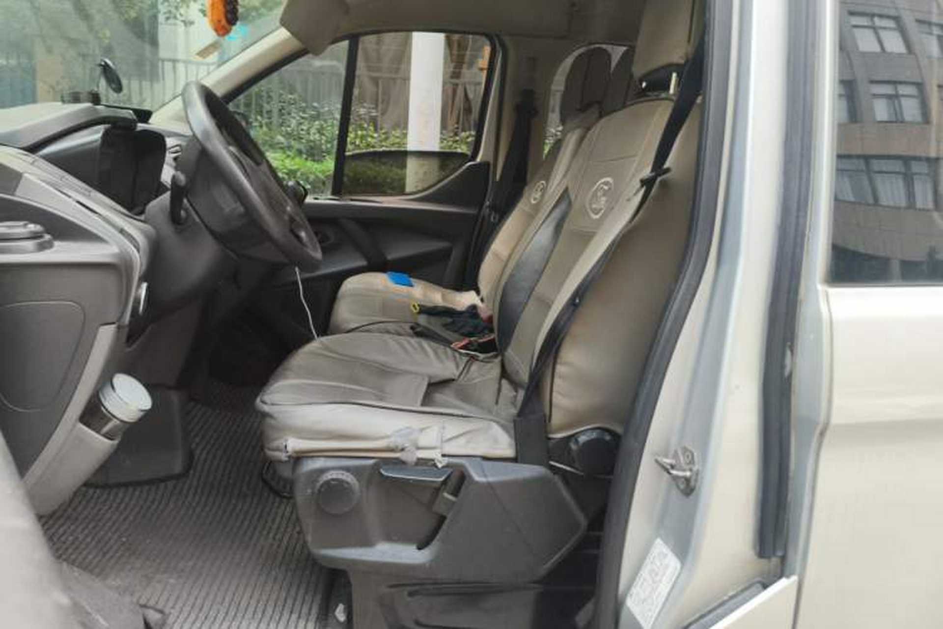 Used Ford Transit 2017 2.0T Diesel Multi-Function Commercial Vehicle Short Wheelbase Mid-Roof China V Standard Left Front Seat